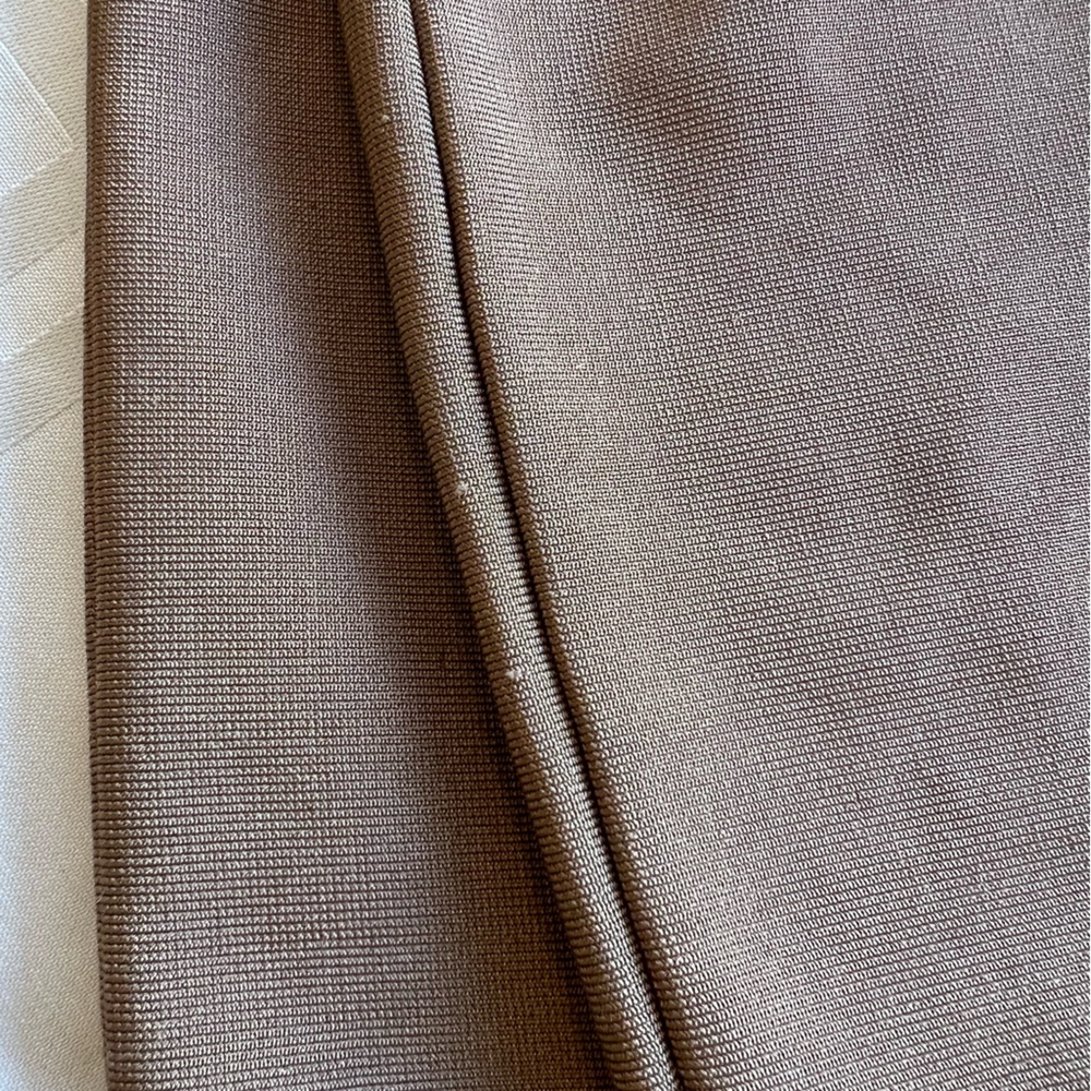 🟢WoW Couture Body Con contour mid thigh fit pencil skirt Carmel nude bandage - Picture 7 of 7